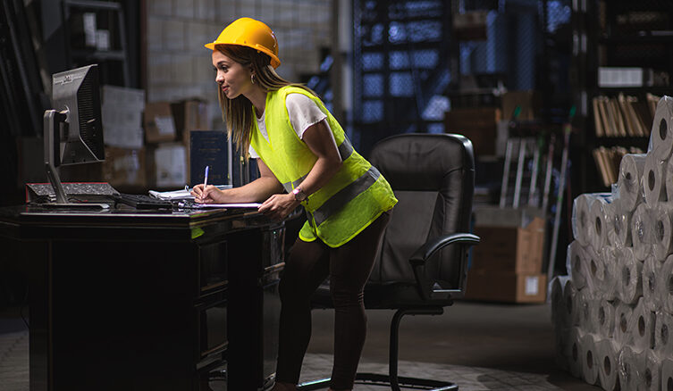 Bachillerato en Administración de Aduanas