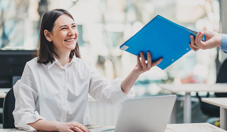Bachillerato en Administración de Negocios